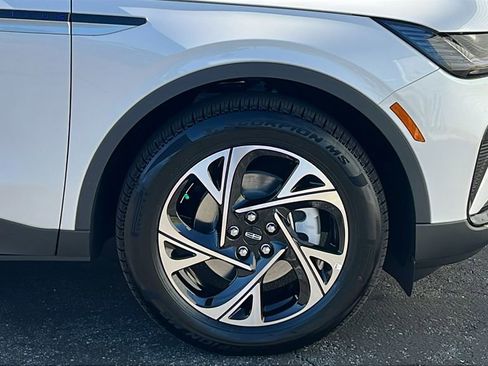 New 2026 Lincoln Nautilus Premier w/ Equipment Group 102A image 5