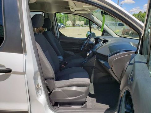 Used 2018 Ford Transit Connect XL FWD image 17