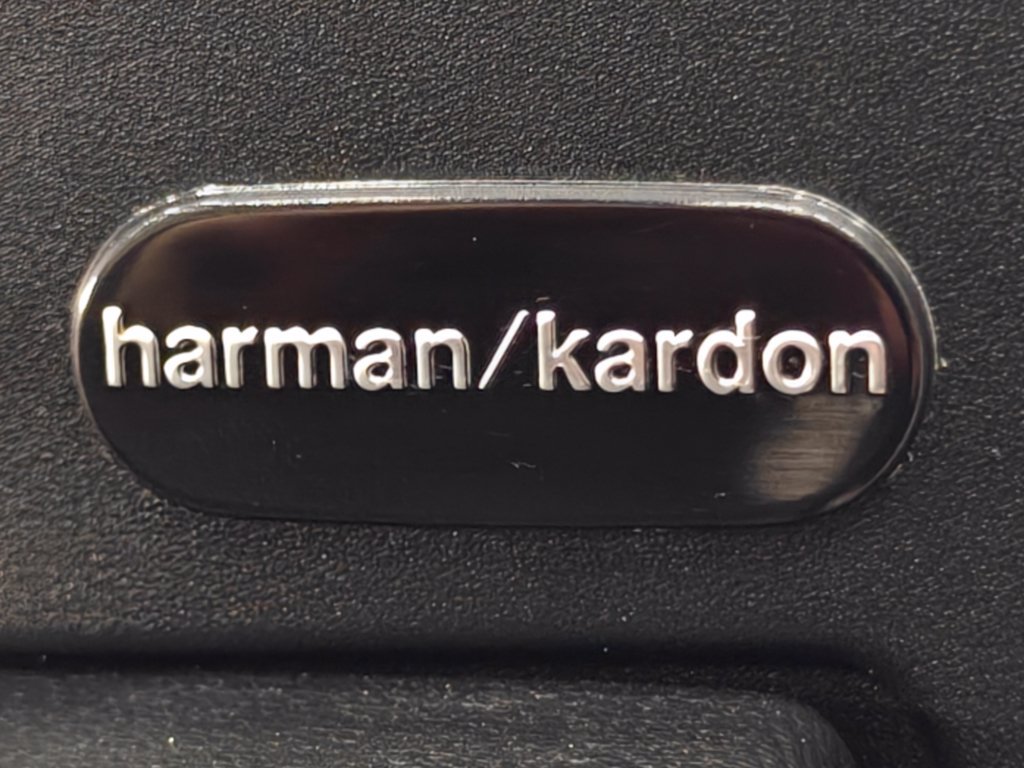 Used 2022 Dodge Charger SRT Hellcat w/ Harman/Kardon Audio Group RWD image 8