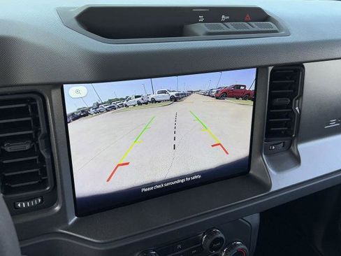 New 2025 Ford Bronco 4-Door AWD/4WD image 19