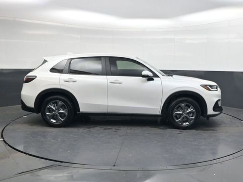 New 2026 Honda HR-V LX image 3