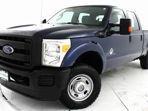 Used 2011 Ford F250 XLT image 2
