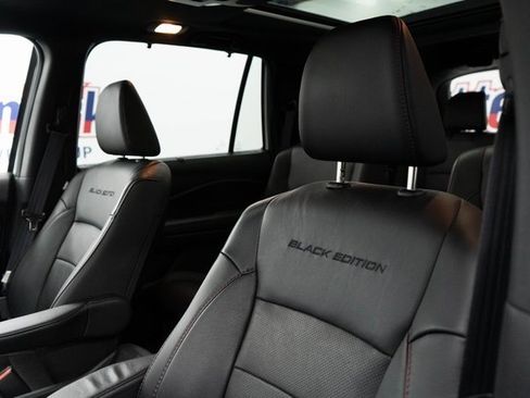 Certified 2022 Honda Pilot Black Edition image 19
