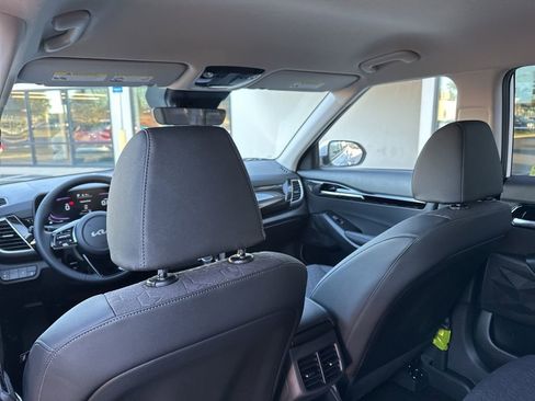 New 2026 Kia Seltos S image 21