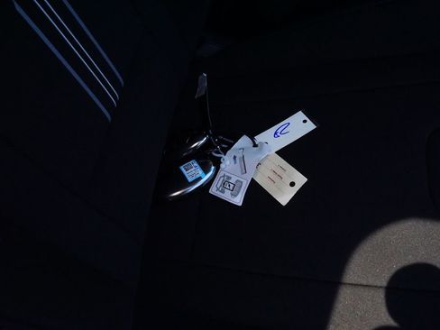 New 2025 Hyundai Elantra Blue image 24