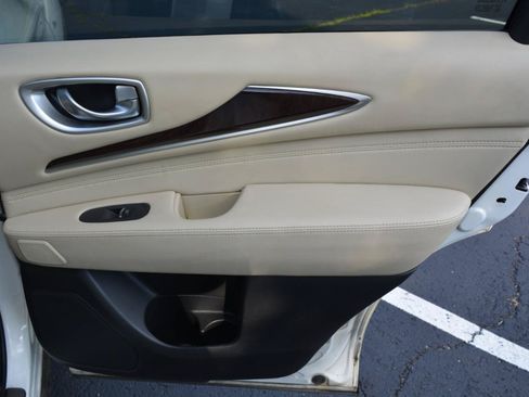 Used 2019 INFINITI QX60 Luxe w/ Sensory Package AWD/4WD image 15
