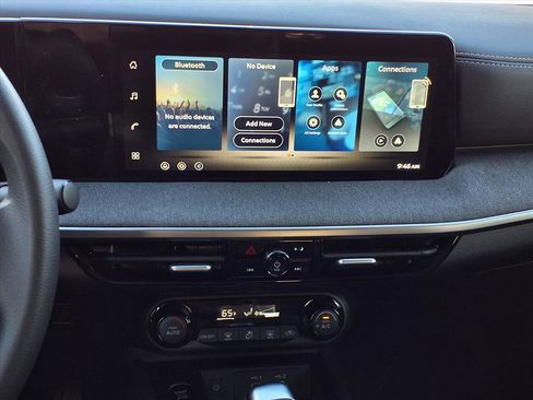 New 2026 Nissan Kicks SV image 15