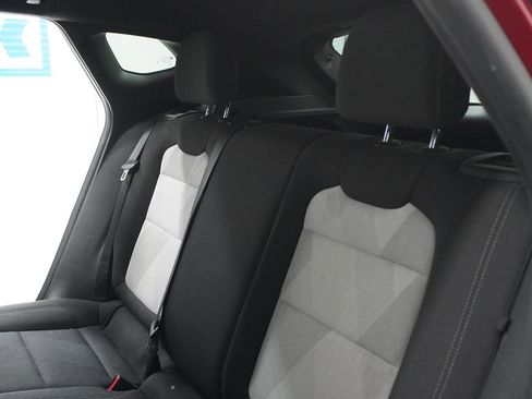 Used 2024 Chevrolet Trax RS FWD image 33