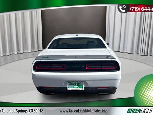 Used 2022 Dodge Challenger GT AWD/4WD image 4