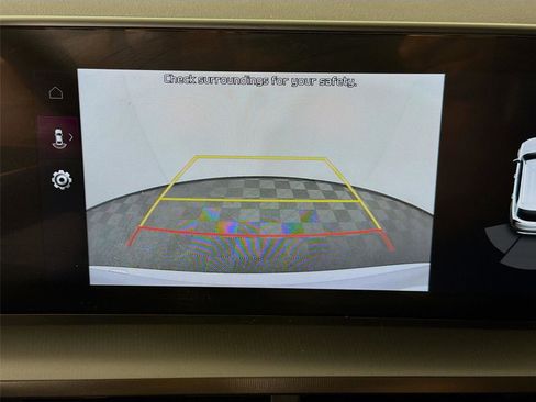 Used 2025 Kia Telluride S image 17