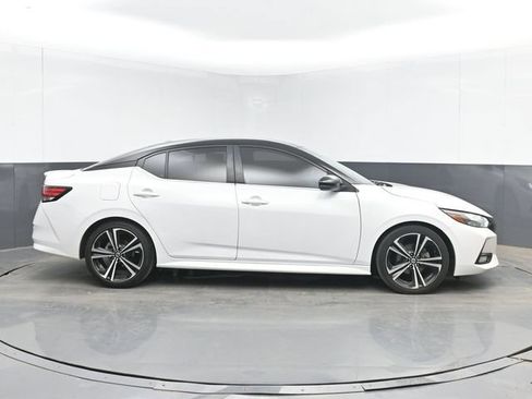 Used 2021 Nissan Sentra SR FWD image 11