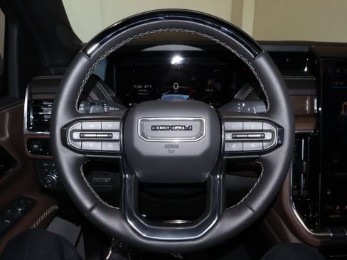 Used 2026 GMC Yukon Denali Ultimate image 24