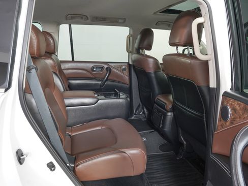 Used 2023 INFINITI QX80 Premium Select w/ Cargo Package image 10