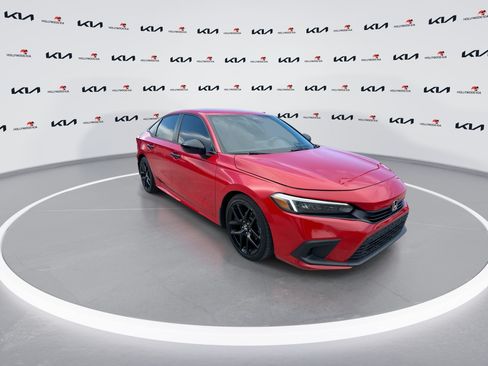 Used 2023 Honda Civic Sport image 2