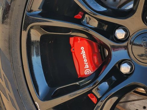 Used 2014 Jeep Grand Cherokee SRT8 w/ Luxury Group II image 8