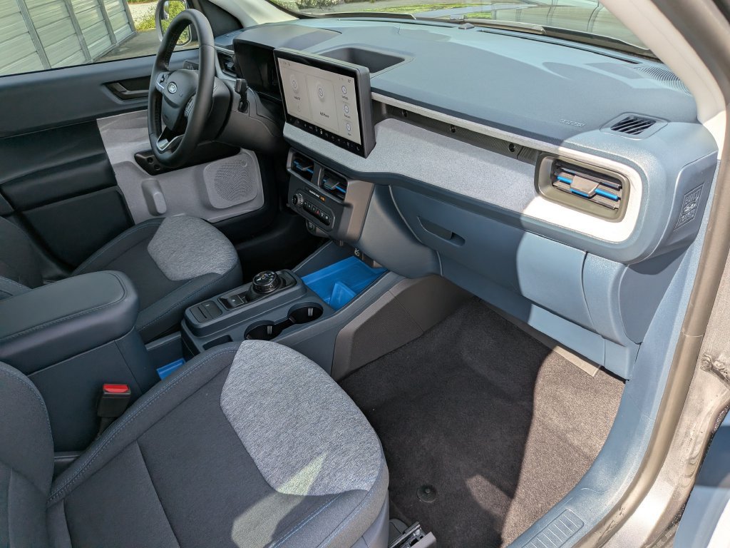 Used 2026 Ford Maverick XLT w/ XLT Luxury Package FWD image 14