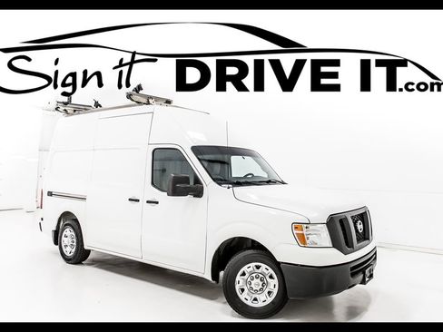 Used 2020 Nissan NV 2500 SV RWD image 1