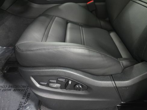 New 2026 Porsche Cayenne GTS AWD/4WD image 23