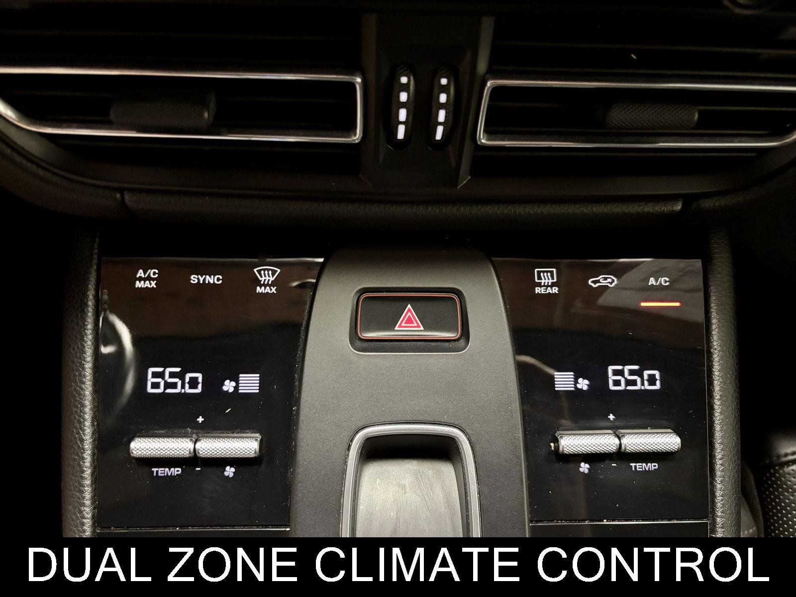 Used 2022 Porsche Macan S AWD/4WD image 33