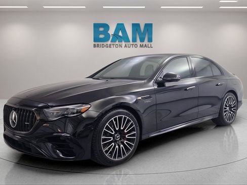 Used 2026 Mercedes-Benz E 53 AMG e 4MATIC Sedan image 3