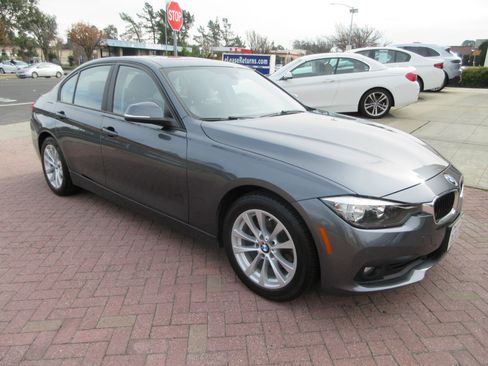 Used 2016 BMW 320i Sedan image 58