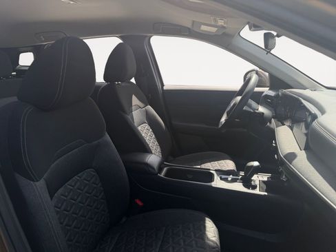 Used 2025 Nissan Kicks SV FWD image 15