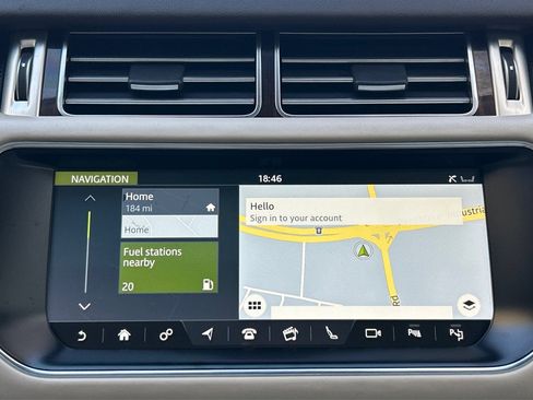 Used 2017 Land Rover Range Rover Long Wheelbase Supercharged image 13