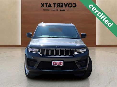Used 2025 Jeep Grand Cherokee Laredo X image 8