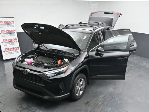 New 2025 Toyota RAV4 XLE image 37