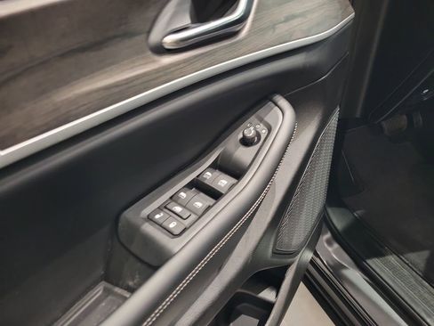 New 2026 Jeep Grand Cherokee Altitude AWD/4WD image 7