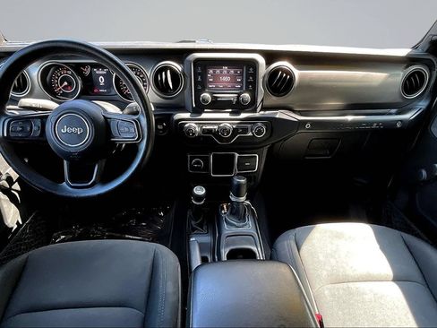 Used 2021 Jeep Wrangler Unlimited Sport AWD/4WD image 5