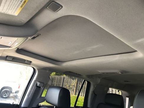 Used 2020 GMC Yukon SLT w/ Value Plus Edition image 40