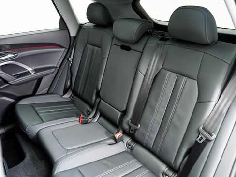 New 2025 Audi Q5 Premium Plus image 22