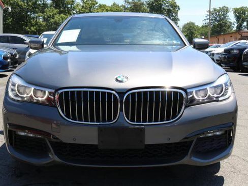 Used 2016 BMW 740i RWD image 2