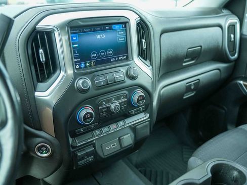 Used 2022 Chevrolet Silverado 2500 LT w/ Convenience Package AWD/4WD image 30