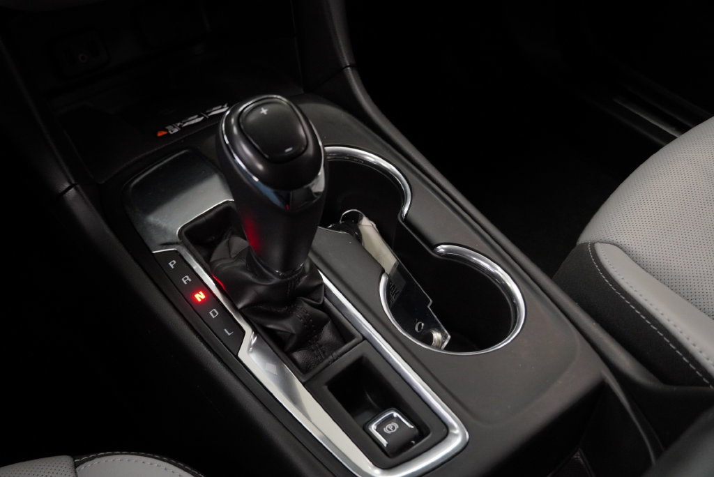 Used 2018 Chevrolet Equinox Premier FWD image 29
