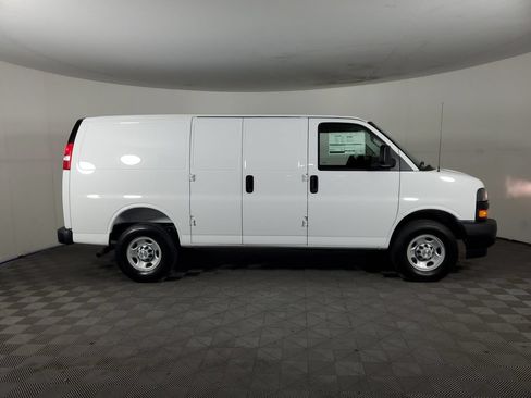 New 2026 Chevrolet Express 2500 RWD image 2