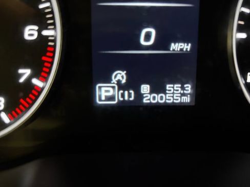 Used 2024 Subaru Crosstrek 2.0i Premium AWD/4WD image 18
