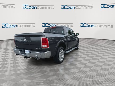 Used 2017 RAM 1500 Laramie w/ Convenience Group AWD/4WD image 8