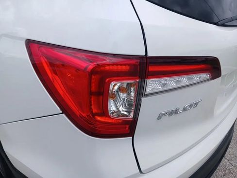 Used 2022 Honda Pilot Black Edition image 12