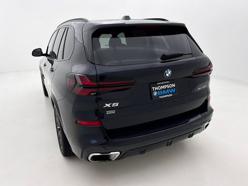 Used 2024 BMW X5 xDrive40i w/ M Sport Package AWD/4WD image 8
