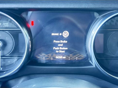 Used 2023 Jeep Wrangler Unlimited Sahara w/ Cold Weather Group AWD/4WD image 13