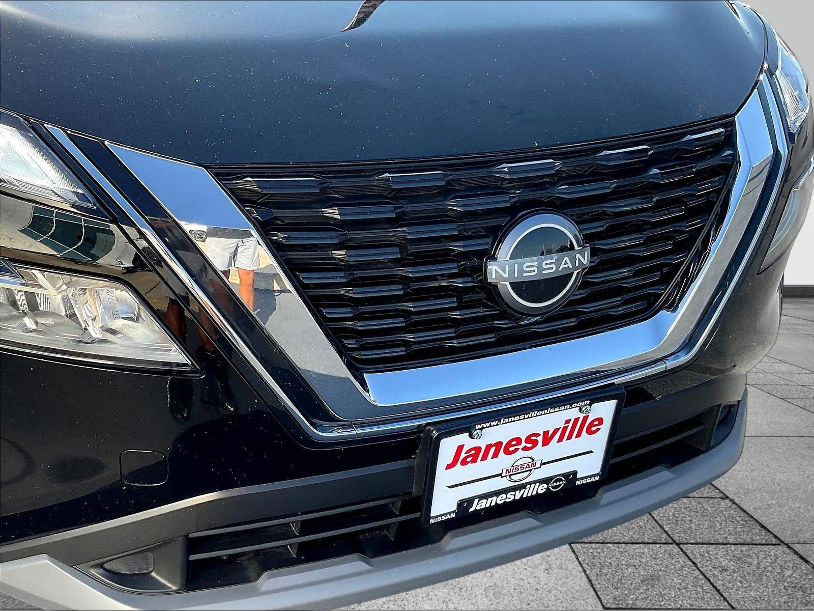 Used 2023 Nissan Rogue SV AWD/4WD image 35