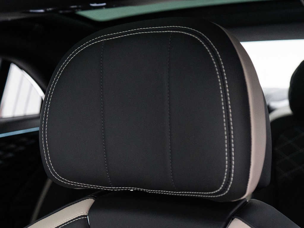 Used 2024 Bentley Flying Spur W12 AWD/4WD image 17