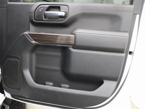 Used 2021 Chevrolet Silverado 2500 LT w/ Fleet Comfort Package image 24