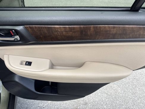 Used 2016 Subaru Outback 2.5i Limited AWD/4WD image 28