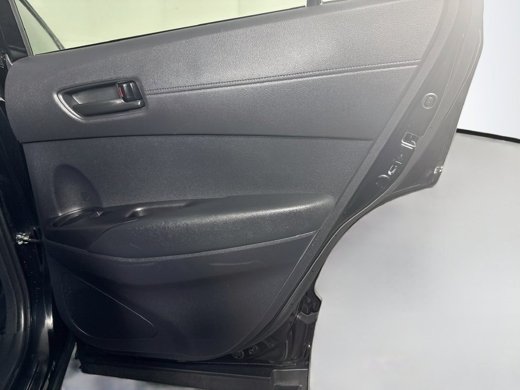 Used 2026 Toyota Corolla Cross LE FWD image 27
