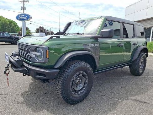 Certified 2024 Ford Bronco Everglades AWD/4WD image 3