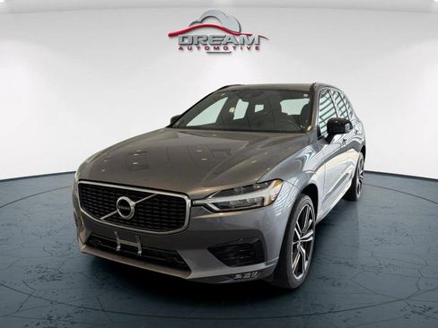 Used 2020 Volvo XC60 T5 R-Design w/ Protection Package Premier AWD/4WD image 4