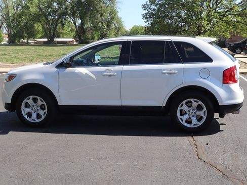 Used 2011 Ford Edge Limited w/ 302A Rapid Spec Order Code AWD/4WD image 9